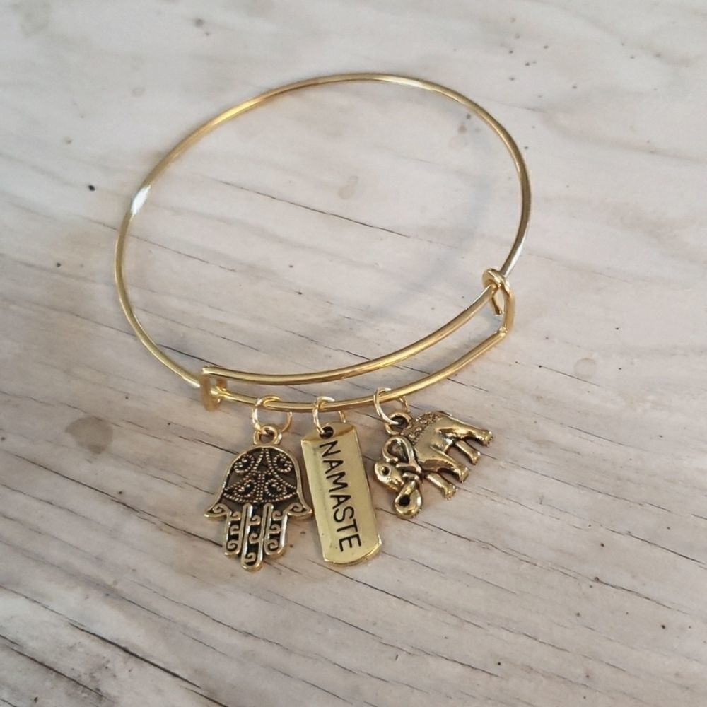 Bracelets by Sandra gold tone adjustable, you are always in my heart